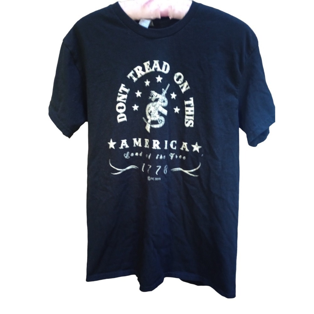 Dont Tread On This Black Mens Shirt Size M